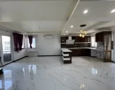 نمایی از سالن نشیمن آپارتمان دوبلکس در زاغمرز 4646856