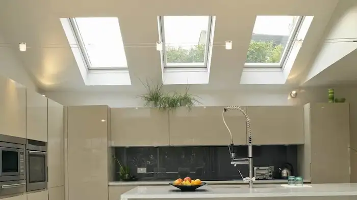 آشپزخانه نورگیر با سقف شیشه ای 6841698541641