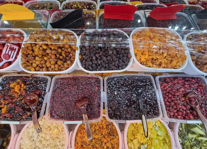 ترشیجات رنگارنگ، از سوغات محبوب شمال ایران