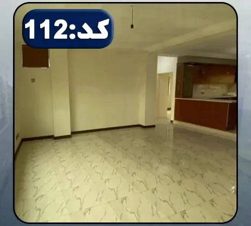 سرامیک سفید و اوپن چوبی سالن نشیمن آپارتمان در نکا