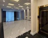 درب ورودی مدرن و سالن پذیرایی سرامیکی ویلا در زاغمرز 5654846464