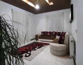 اتاق پذیرایی به همراه مبلمان ویلا در زاغمرز 45875845467