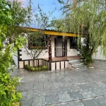 حیاط و نمای درختان و گیاهان و نمای خانه باغ 214 متری در ساری 10568106484