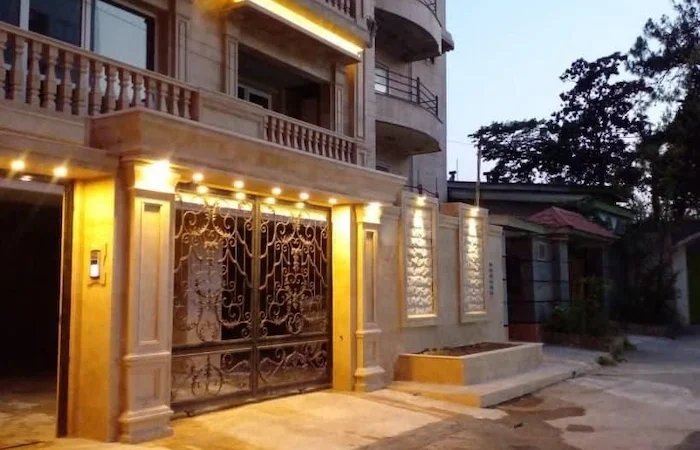 نمای سنگ کاری شده و نورپردازی شیک آپارتمان 125 متری در خزرآباد 15648168769