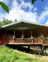 ایوان چوبی با سقف شیربانی ویلا خورشید کلا 12599